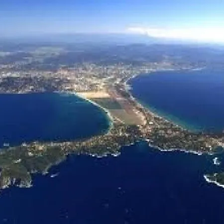 House La Capte Vue Mer Йер